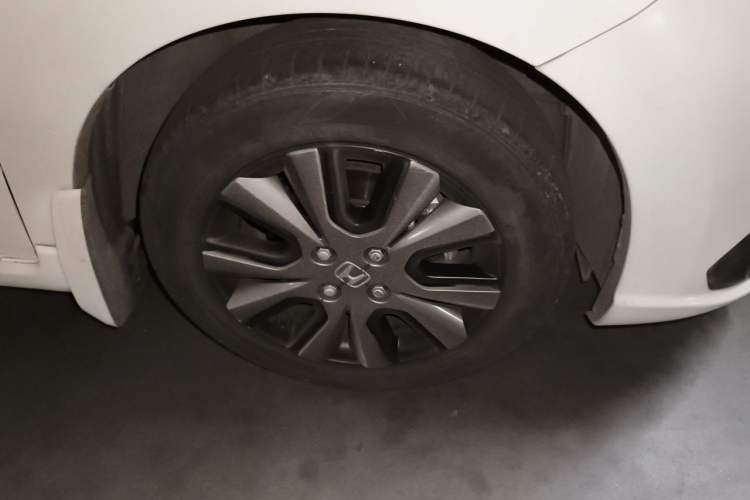 Used Honda Fit 2021 1.5L CVT Trendy Sports Edition Right Front Wheel Hub