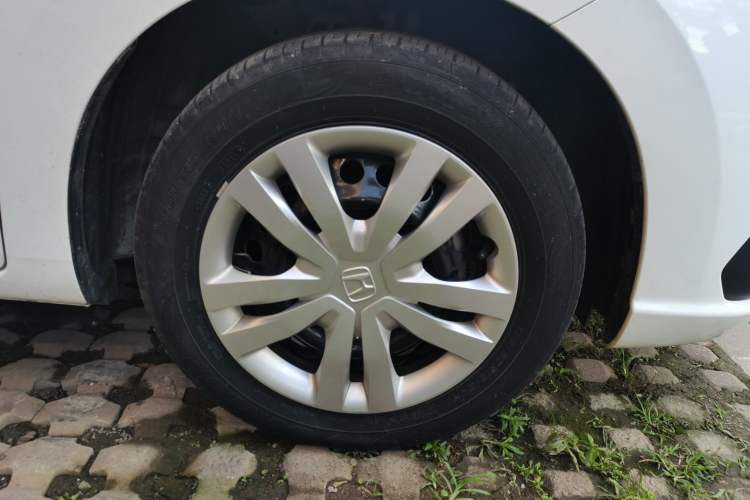 Used Honda Fit 2021 1.5L CVT Trendy Edition Right Front Wheel Hub