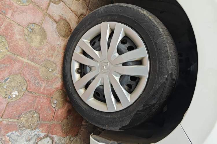 Used Honda Fit 2021 1.5L CVT Trend Edition Right Front Wheel Hub