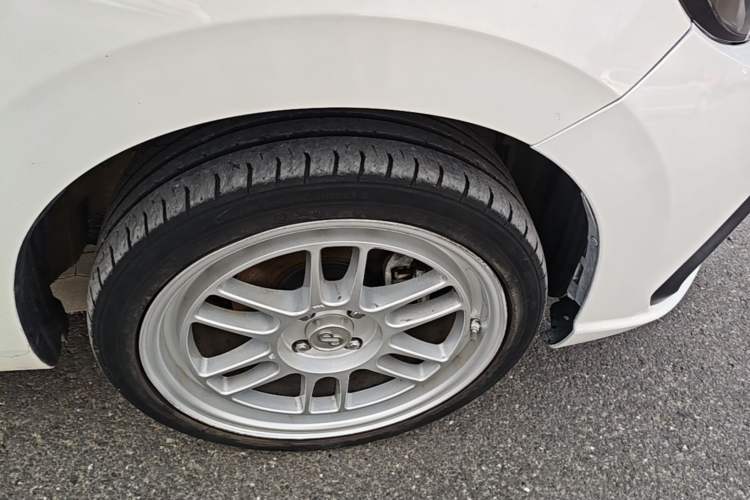 Used Honda Fit 2021 1.5L CVT Trendy Edition Right Front Wheel Hub
