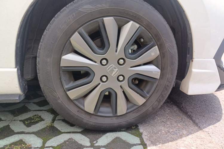Used Honda Fit 2021 1.5L CVT Trendy Sports Edition Right Front Wheel Hub