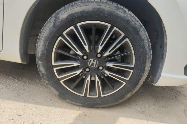 Used Honda Fit 2021 1.5L CVT Trend Edition Right Front Wheel Hub