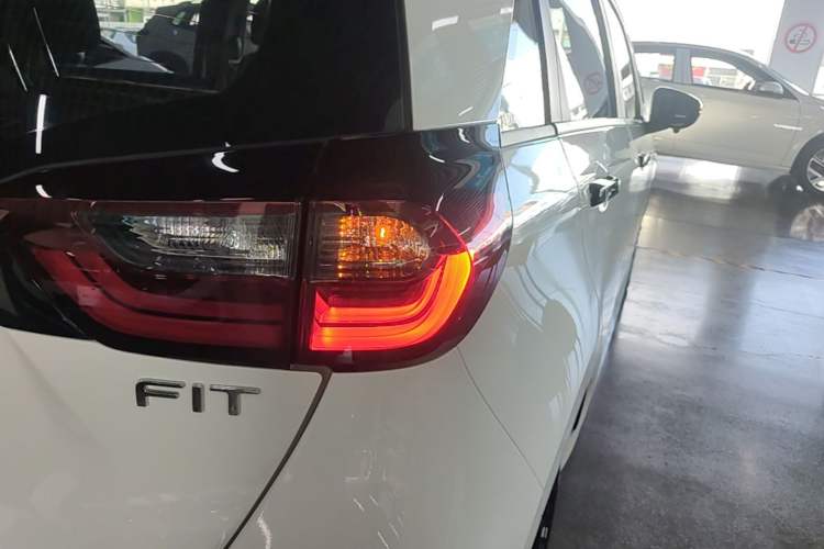 Used Honda Fit 2021 1.5L CVT Trendy Edition Right Rear Taillight