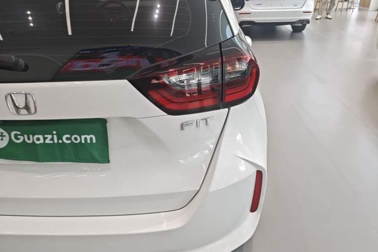 Used Honda Fit 2021 1.5L CVT Trendy Edition Right Rear Taillight