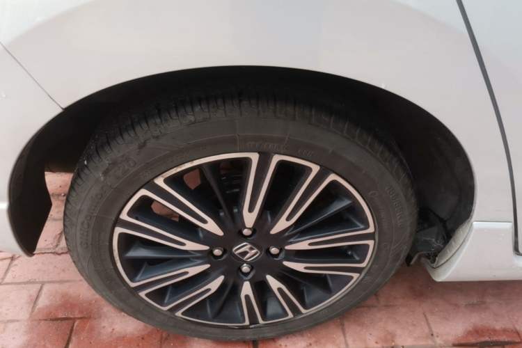 Used Honda Fit 2021 1.5L CVT Trendy Run Pro Edition Right Rear Wheel Hub