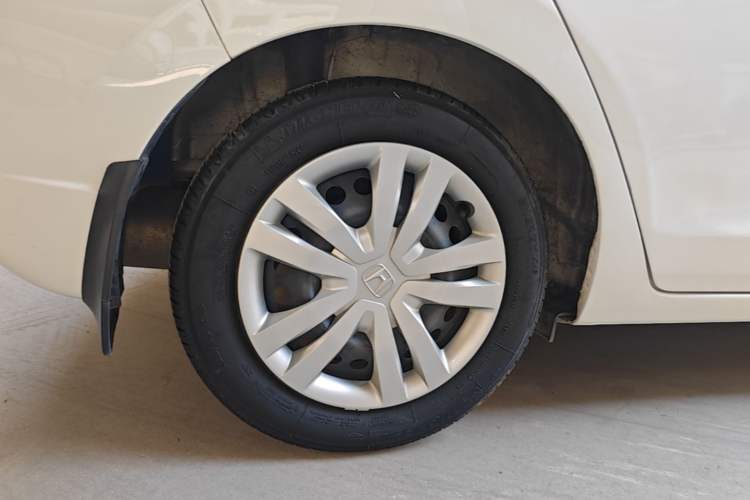 Used Honda Fit 2021 1.5L CVT Trendy Sports Edition Right Rear Wheel Hub