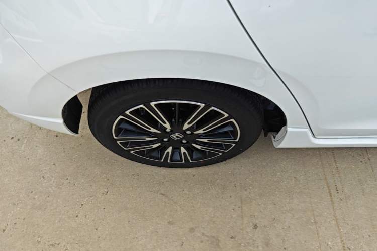 Used Honda Fit 2021 1.5L CVT Trendy Run Pro Edition Right Rear Wheel Hub