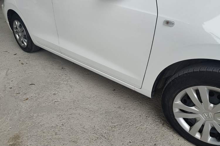 Used Honda Fit 2021 1.5L CVT Trend Edition Right Side Sill