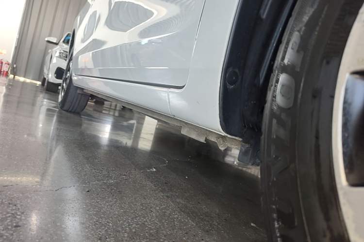 Used Honda Fit 2021 1.5L CVT Trendy Edition Right Side Sill