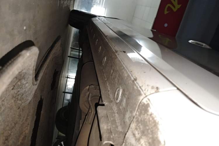 Used Honda Fit 2021 1.5L CVT Trend Edition Right Side Sill