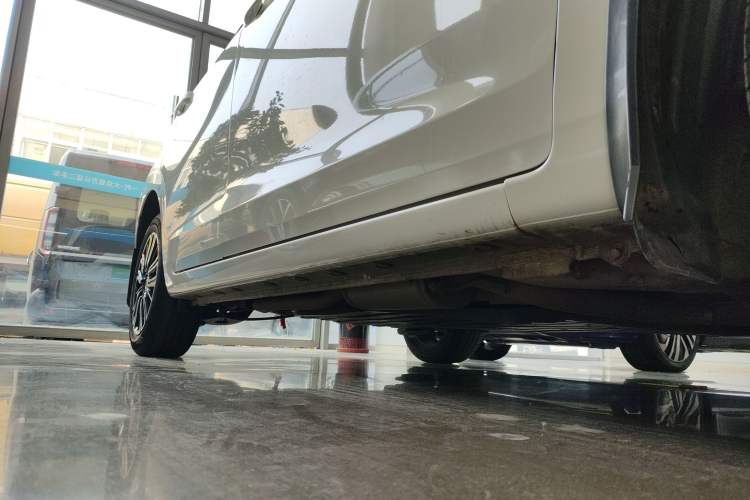 Used Honda Fit 2021 1.5L CVT Trend Edition Right Side Sill