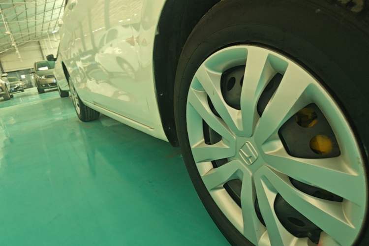 Used Honda Fit 2021 1.5L CVT Trend Edition Right Side Sill