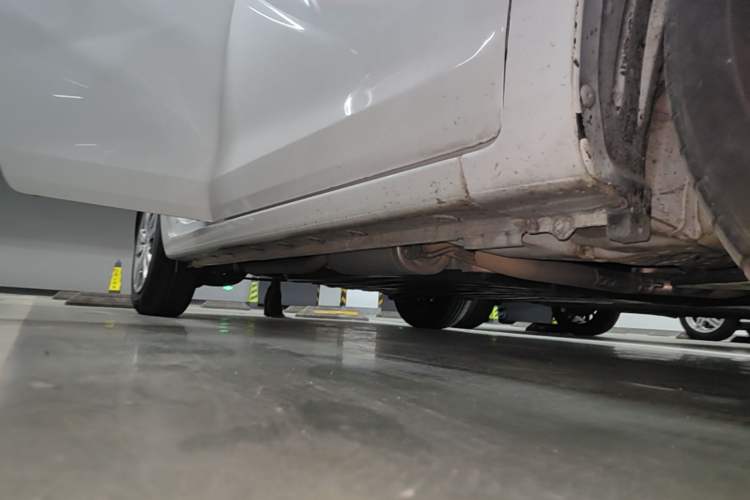 Used Honda Fit 2021 1.5L CVT Trend Edition Right Side Sill