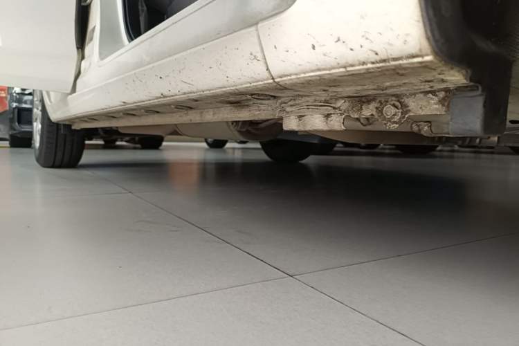 Used Honda Fit 2021 1.5L CVT Trend Edition Right Side Sill