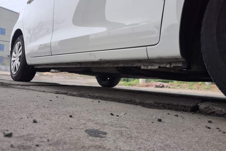 Used Honda Fit 2021 1.5L CVT Trend Edition Right Side Sill