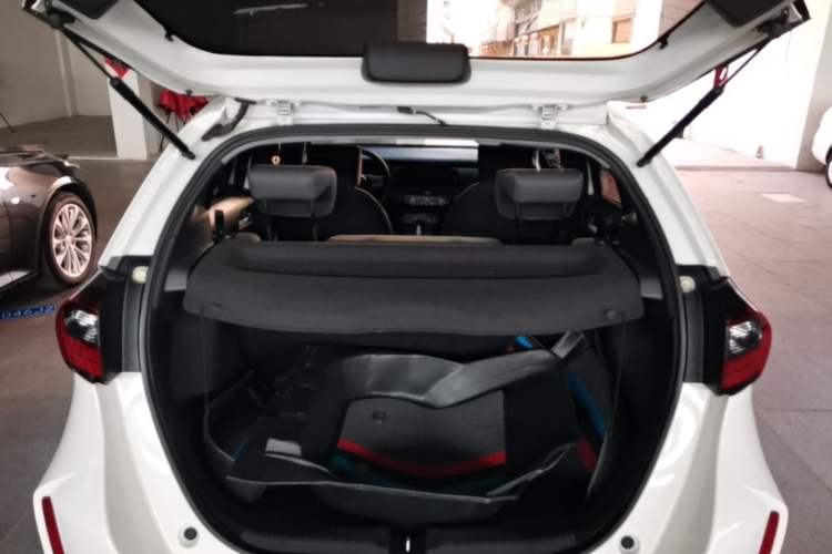 Used Honda Fit 2021 1.5L CVT Trend Edition Trunk