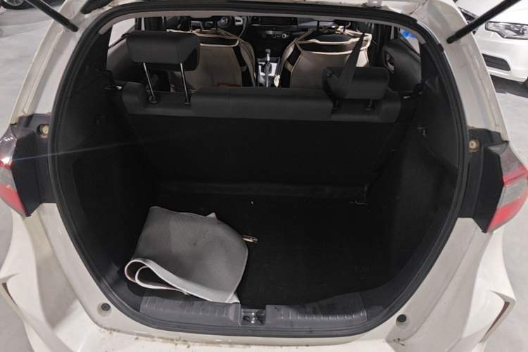 Used Honda Fit 2021 1.5L CVT Trendy Edition Trunk
