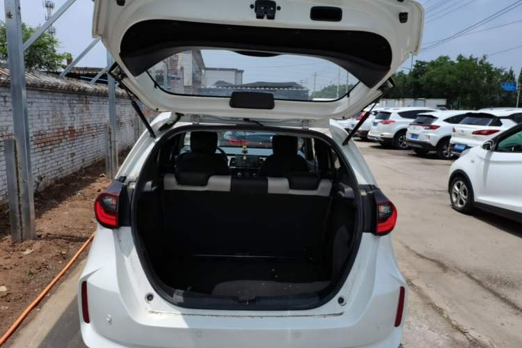 Used Honda Fit 2021 1.5L CVT Trend Edition Trunk