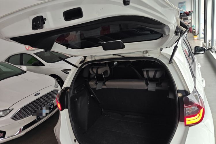 Used Honda Fit 2021 1.5L CVT Trend Edition Trunk
