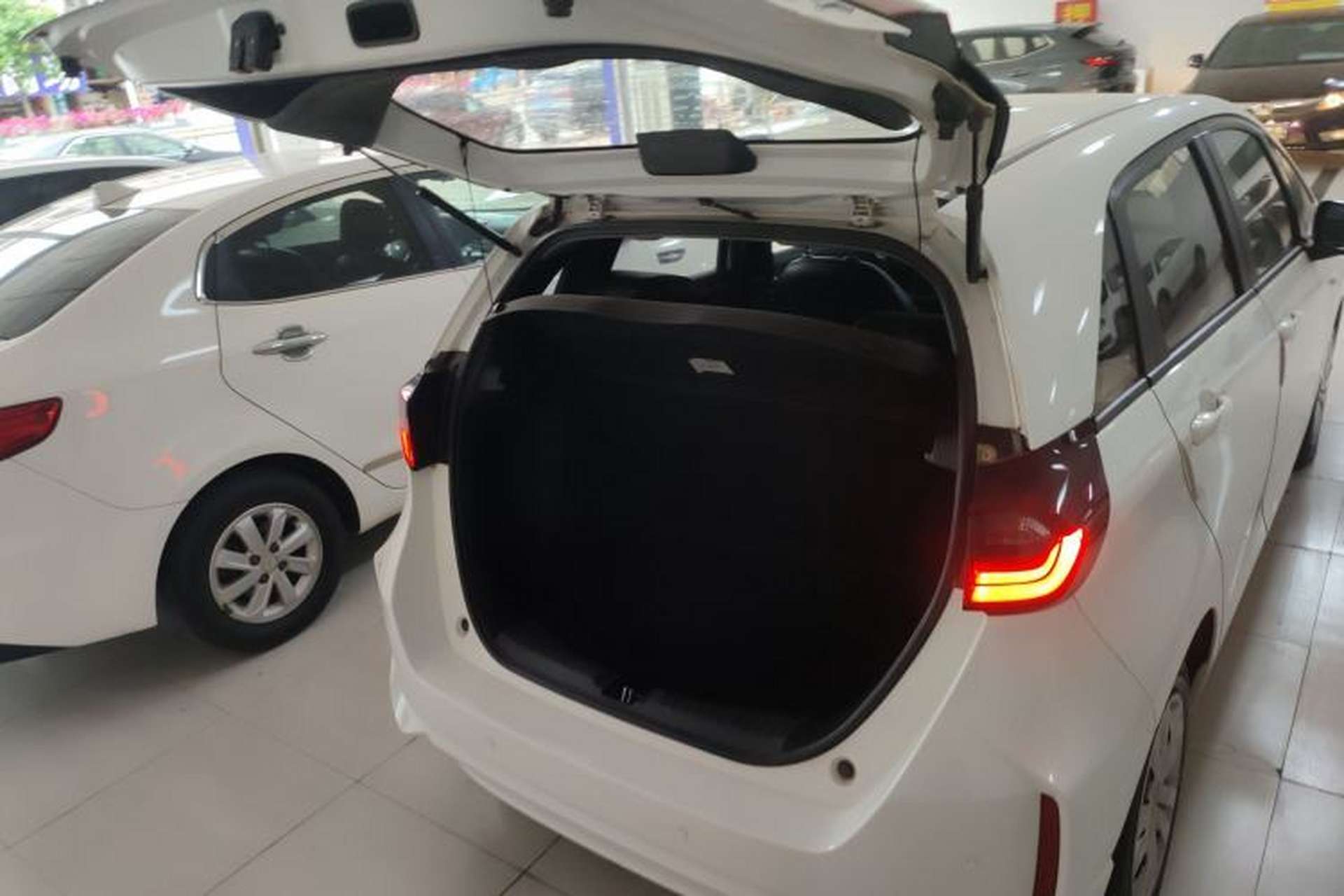 Used Honda Fit 2021 1.5L CVT Trend Edition Trunk
