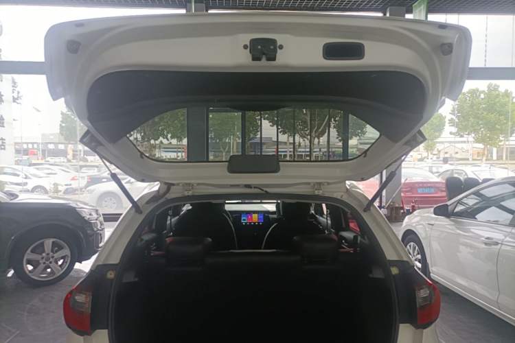Used Honda Fit 2021 1.5L CVT Trend Edition Trunk