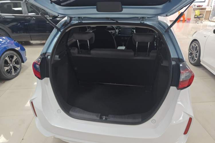 Used Honda Fit 2021 1.5L CVT Trend Edition Trunk