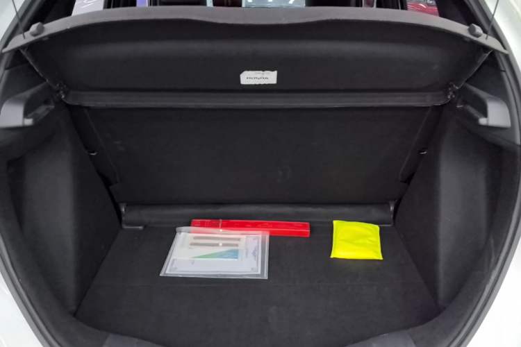 Used Honda Fit 2021 1.5L CVT Trend Edition Trunk