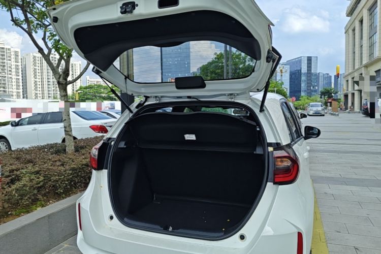 Used Honda Fit 2021 1.5L CVT Trend Edition Trunk