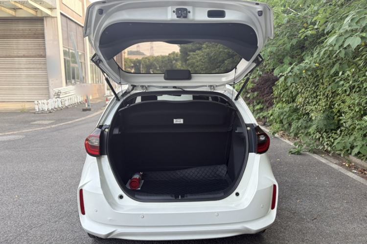 Used Honda Fit 2021 1.5L CVT Trend Edition Trunk