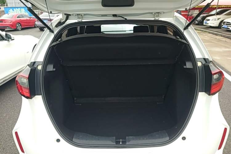 Used Honda Fit 2021 1.5L CVT Trend Edition Trunk