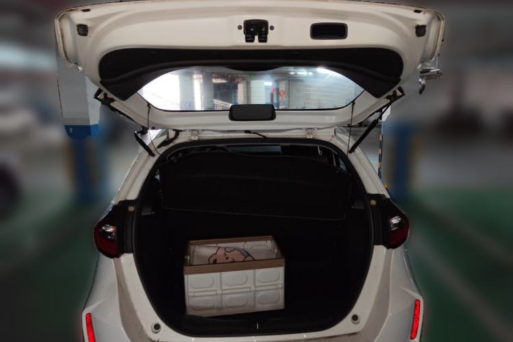 Used Honda Fit 2021 1.5L CVT Trend Edition Trunk