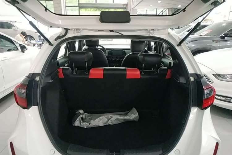 Used Honda Fit 2021 1.5L CVT Trendy Run Pro Edition Trunk