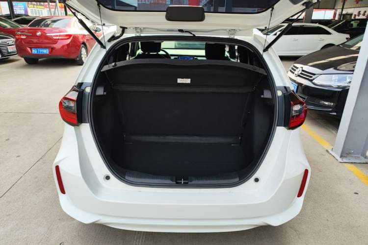 Used Honda Fit 2021 1.5L CVT Trend Edition Trunk