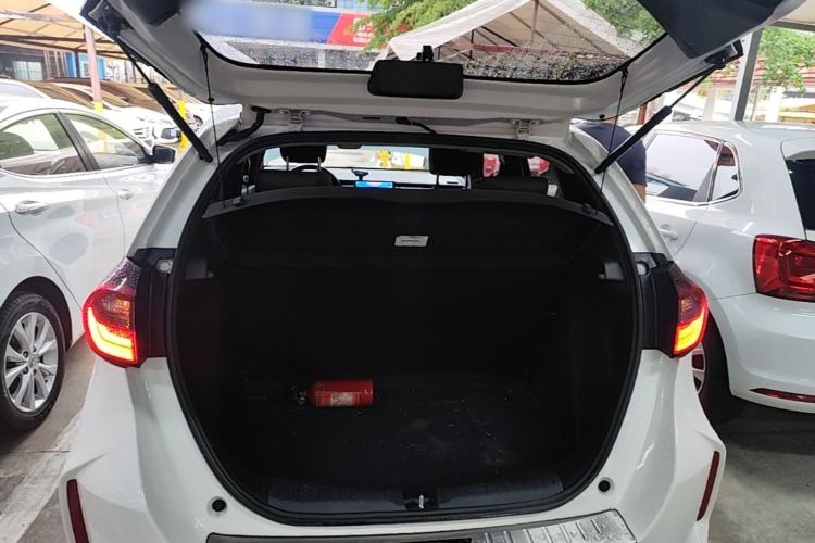 Used Honda Fit 2021 1.5L CVT Trendy Edition Trunk