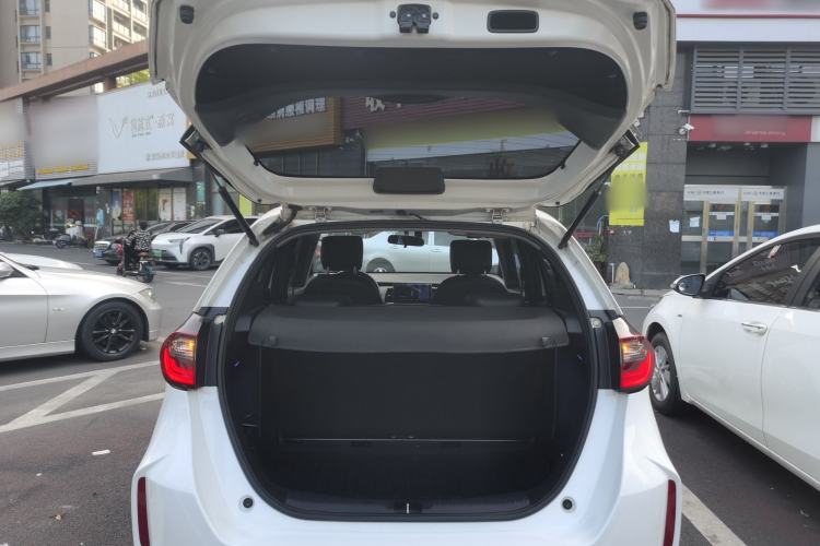 Used Honda Fit 2021 1.5L CVT Trend Edition Trunk
