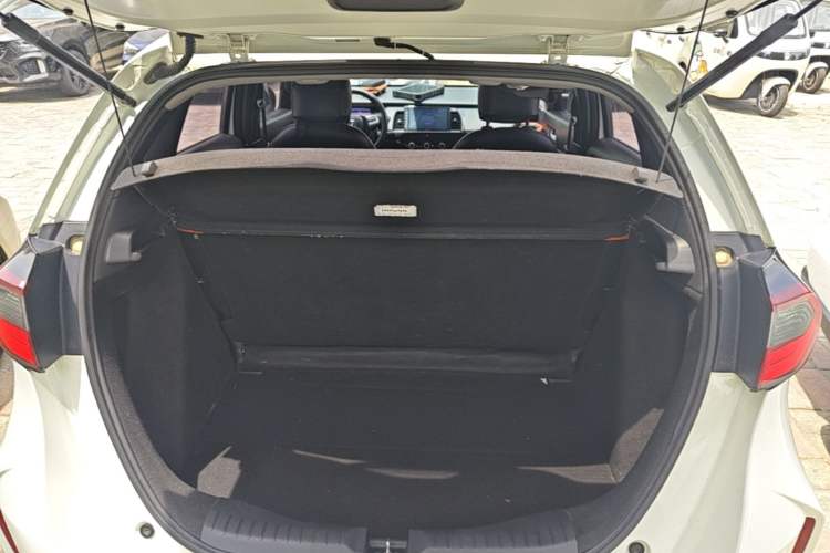 Used Honda Fit 2021 1.5L CVT Trendy Run Pro Edition Trunk