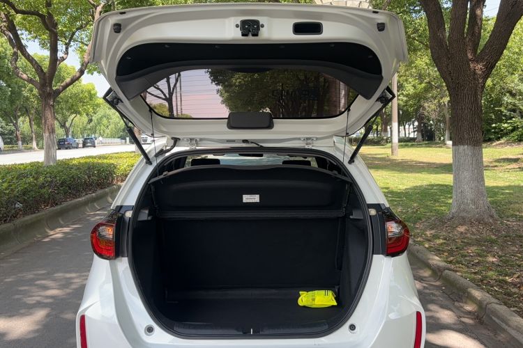 Used Honda Fit 2021 1.5L CVT Trend Edition Trunk