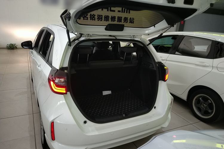 Used Honda Fit 2021 1.5L CVT Trend Edition Trunk