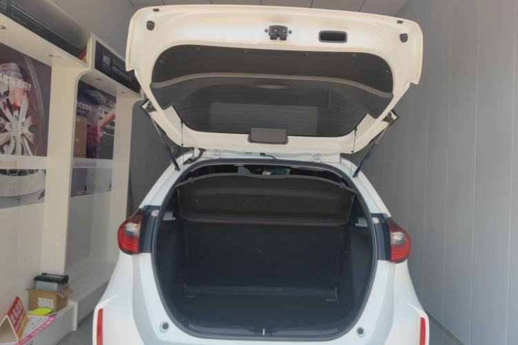 Used Honda Fit 2021 1.5L CVT Trend Edition Trunk