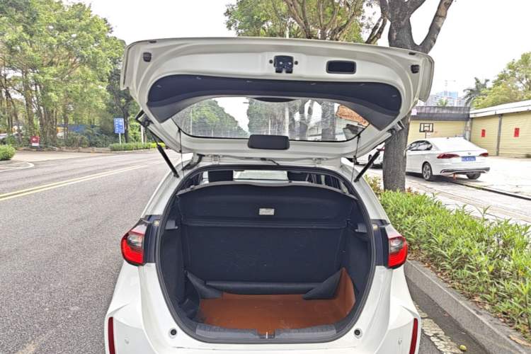 Used Honda Fit 2021 1.5L CVT Trend Edition Trunk