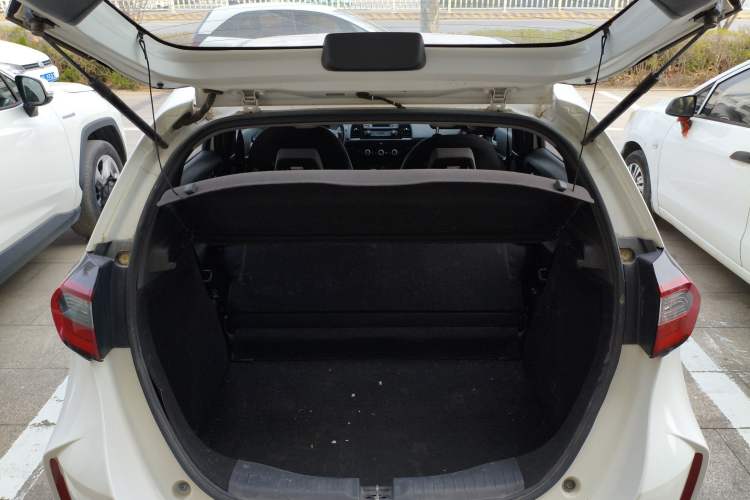 Used Honda Fit 2021 1.5L CVT Trend Edition Trunk