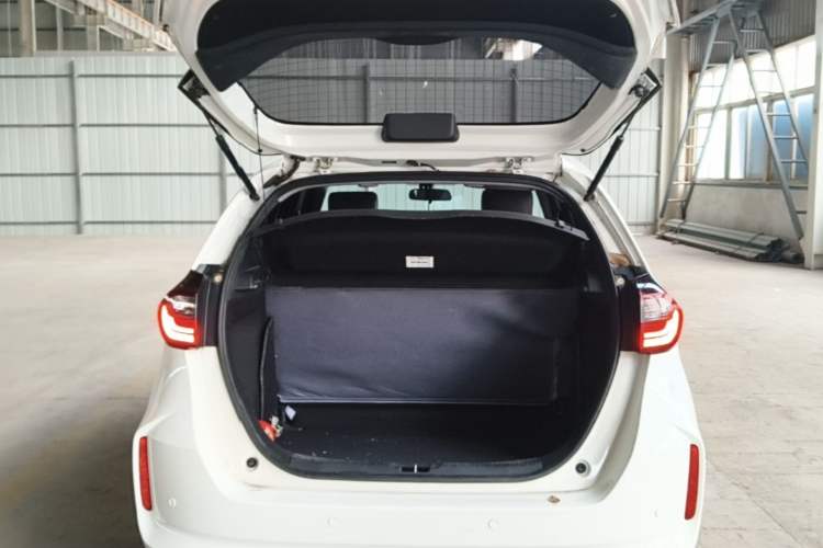Used Honda Fit 2021 1.5L CVT Trend Edition Trunk
