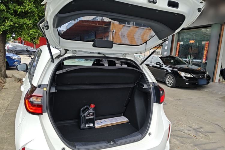 Used Honda Fit 2021 1.5L CVT Trend Edition Trunk