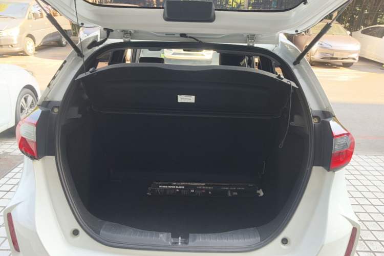 Used Honda Fit 2021 1.5L CVT Trend Edition Trunk