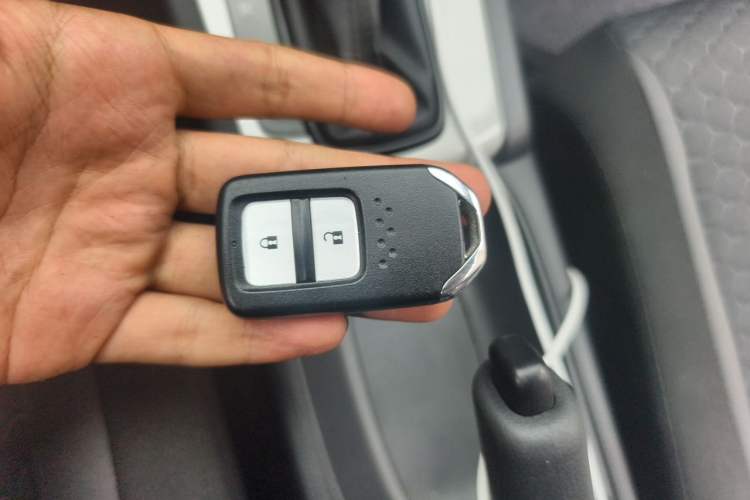 Used Honda Fit 2021 1.5L CVT Trend Edition Vehicle Key