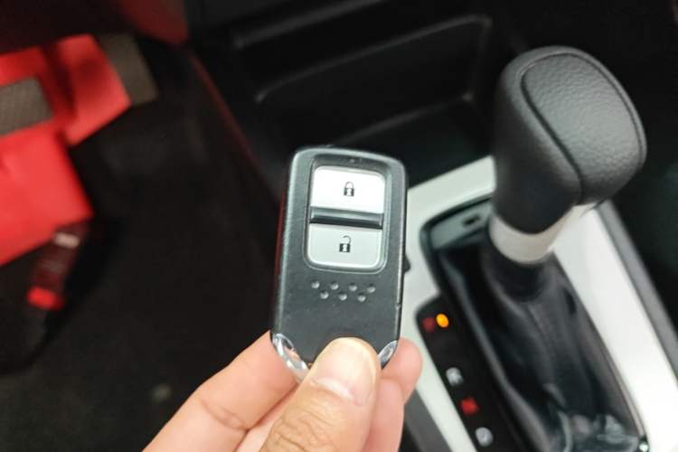 Used Honda Fit 2021 1.5L CVT Trendy Sports Edition Vehicle Key