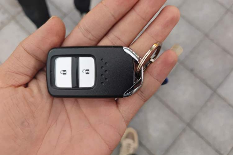Used Honda Fit 2021 1.5L CVT Trendy Sports Edition Vehicle Key