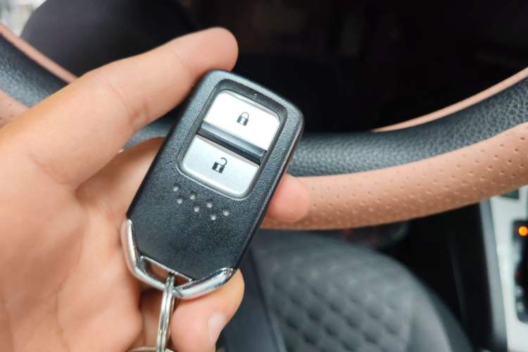 Used Honda Fit 2021 1.5L CVT Trend Edition Vehicle Key