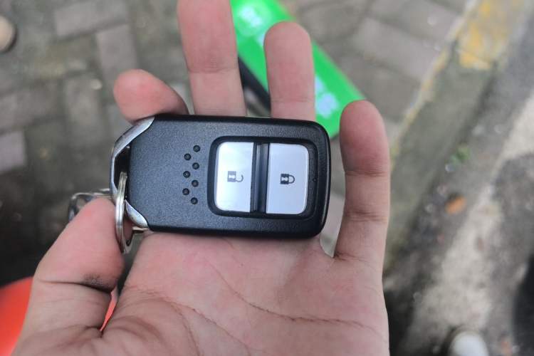 Used Honda Fit 2021 1.5L CVT Trend Edition Vehicle Key