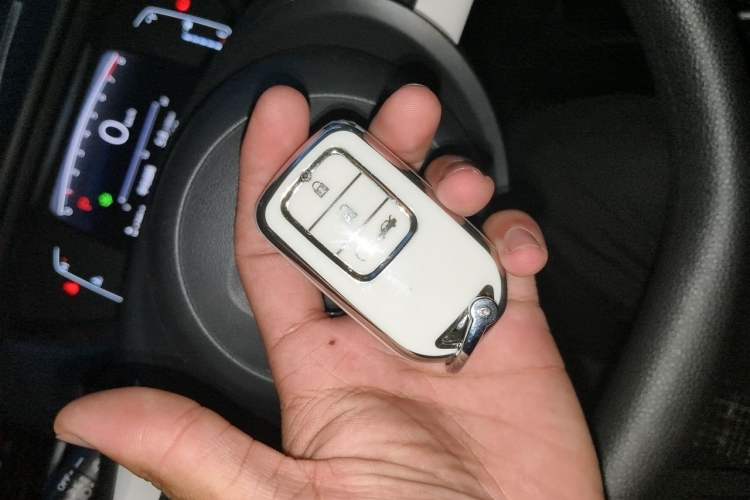 Used Honda Fit 2021 1.5L CVT Trend Edition Vehicle Key